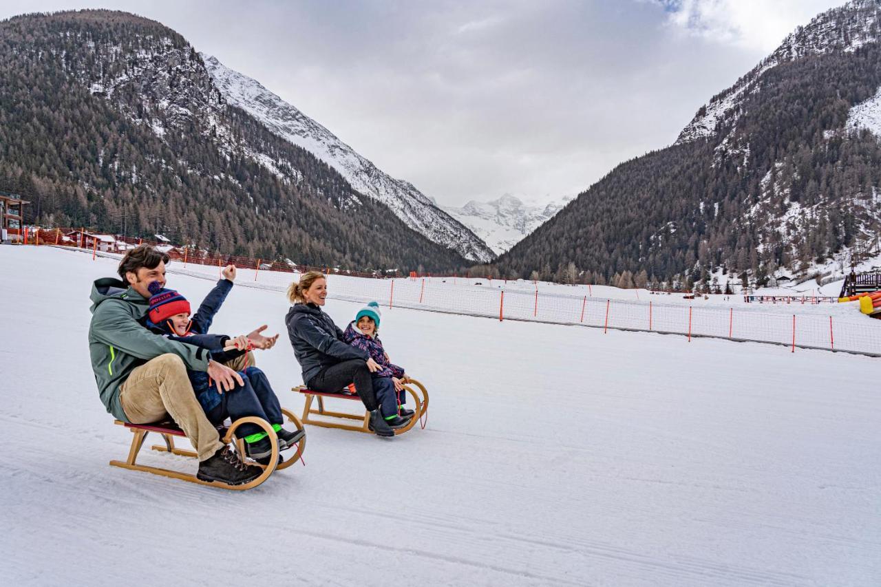 Hotel Sant'Orso - Mountain Lodge & Spa Cogne Bagian luar foto