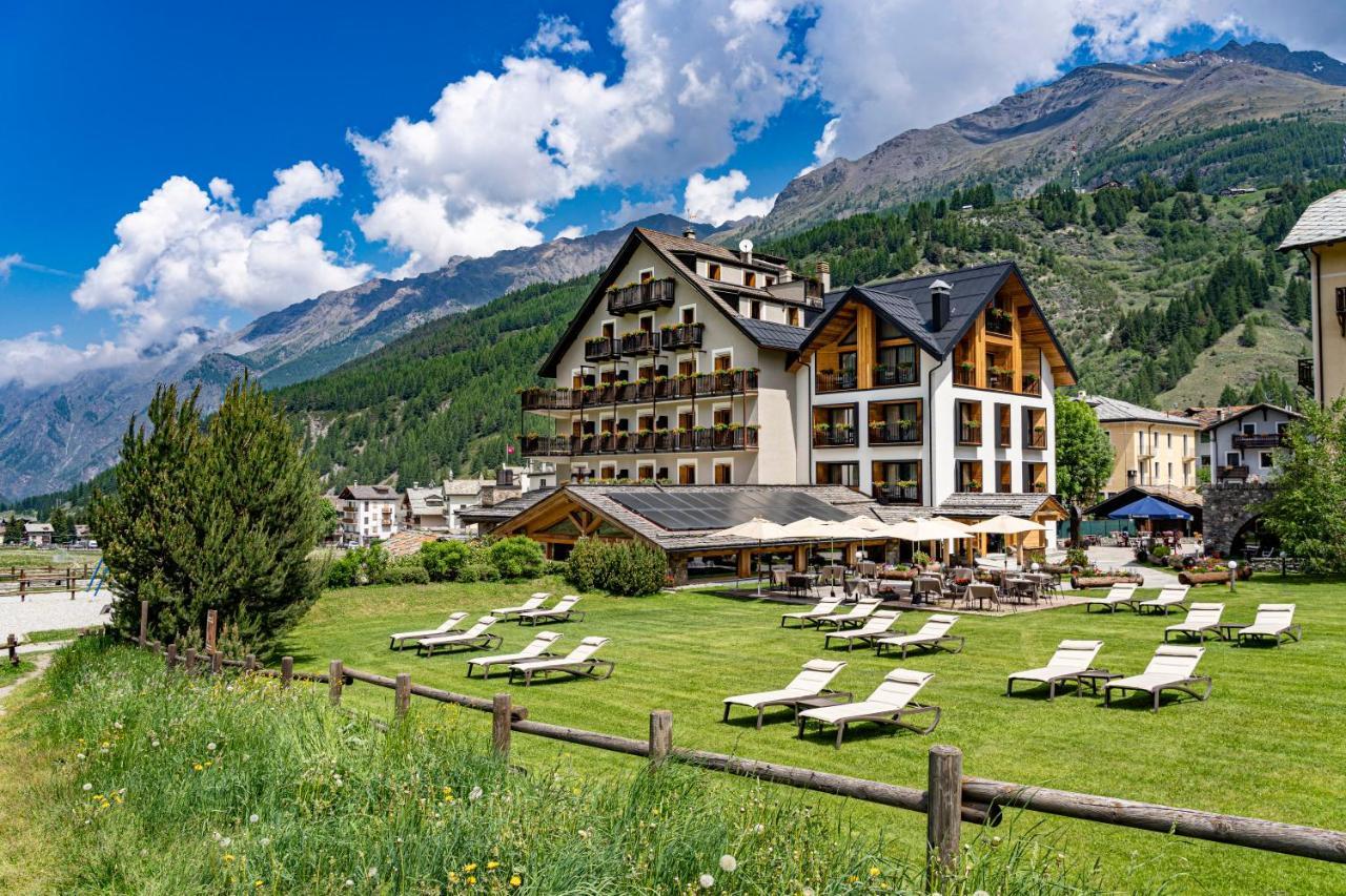 Hotel Sant'Orso - Mountain Lodge & Spa Cogne Bagian luar foto